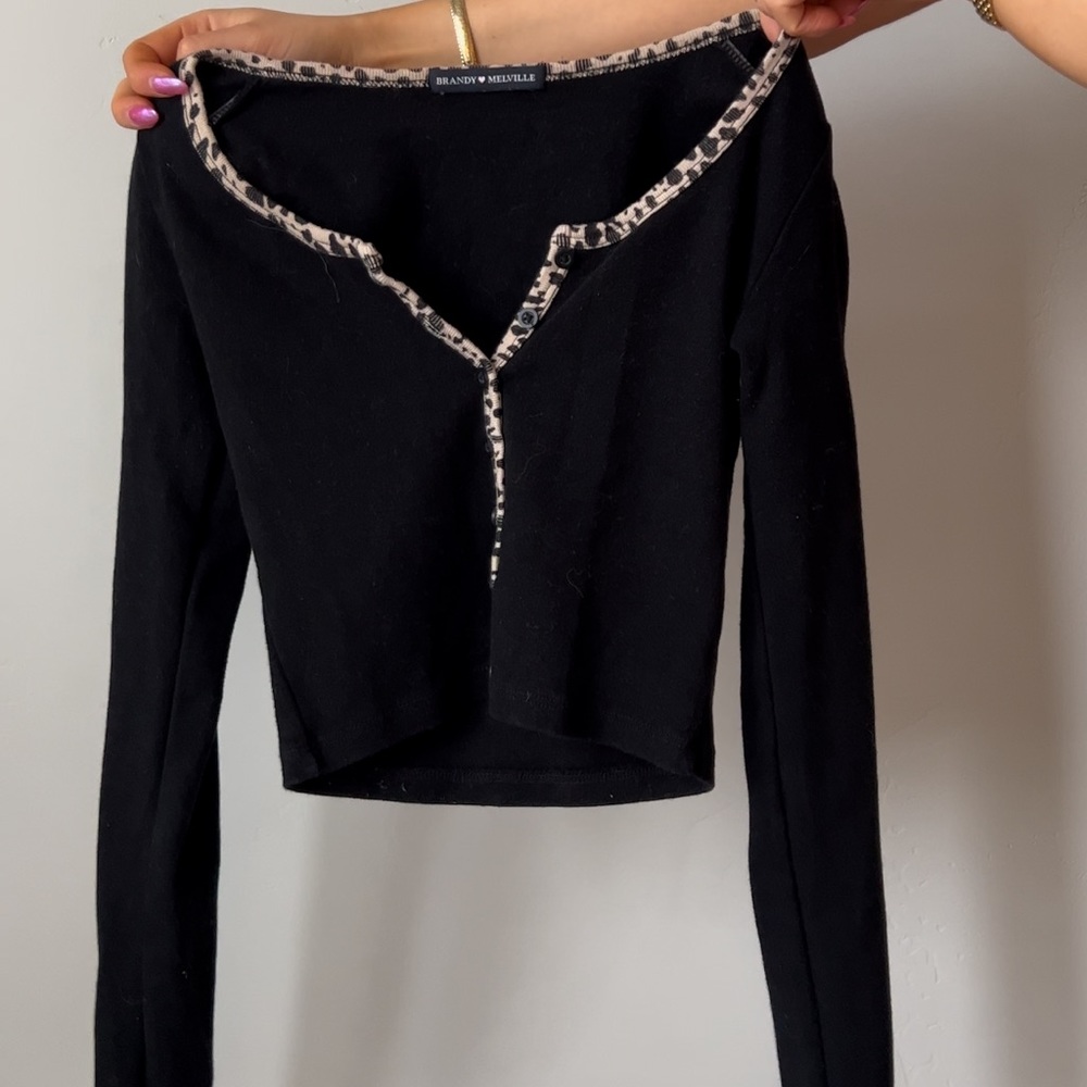 Brandy Melville long sleeve top